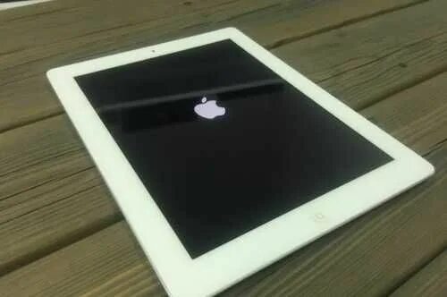 Ipad mini и ipad. Ipad mini 4 gen. Айпады омск. Хороших айпадов. Айпад 32 гб.