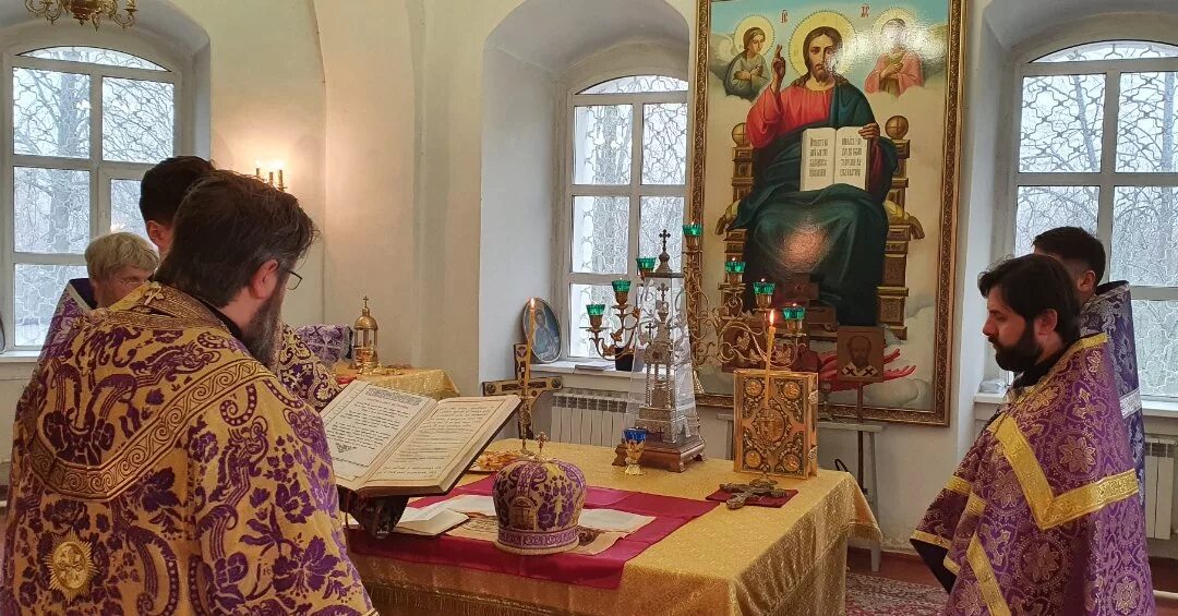 богослужение храм спаса нерукотворного долгопрудный