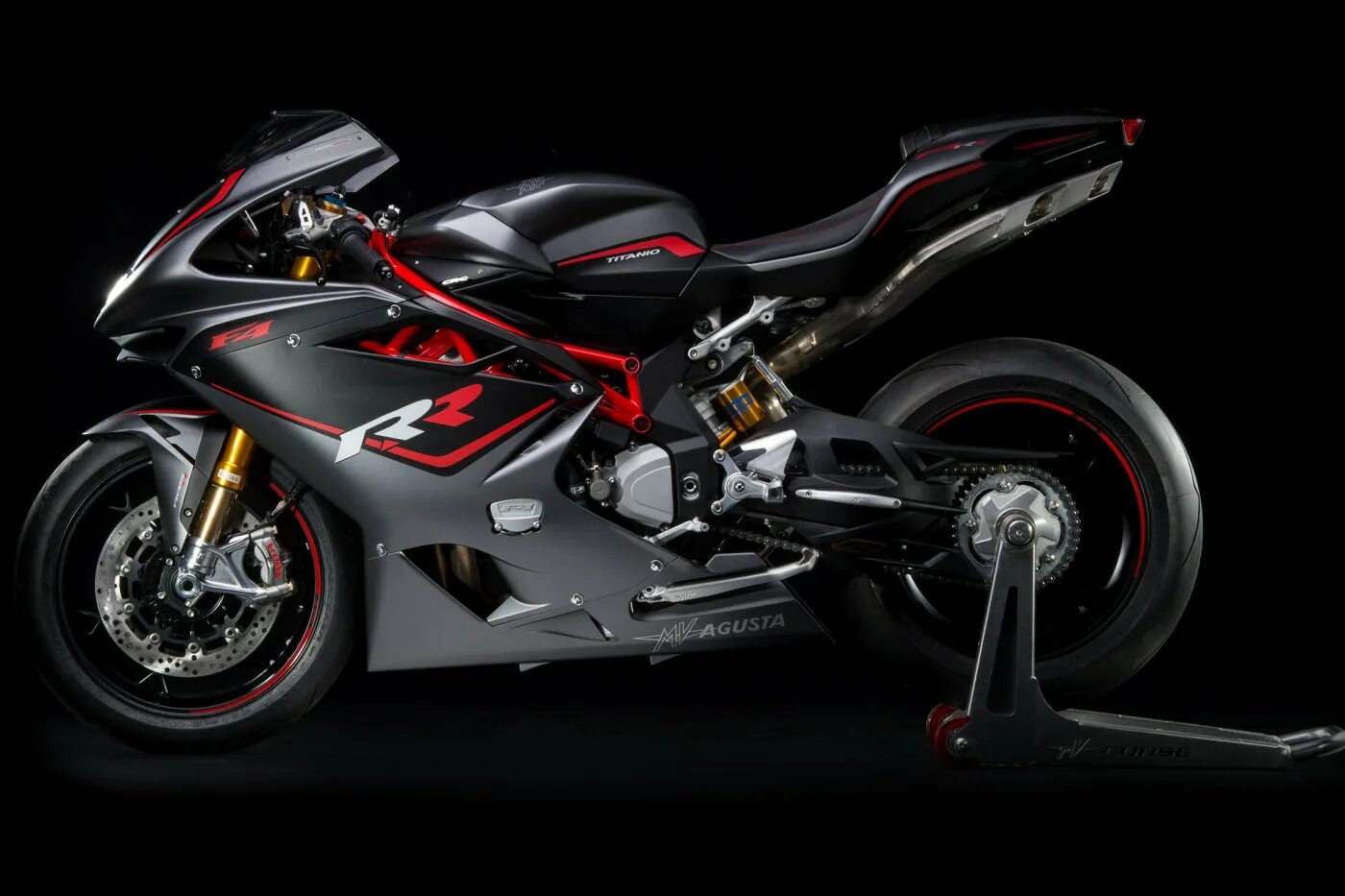 Aprilia rsv4 кастом. Aprilia rsv4 новая. Мотоциклы mv agusta f4rr. Russian fishing 4 озеро комариное. Мотоцикл mv agusta f4.