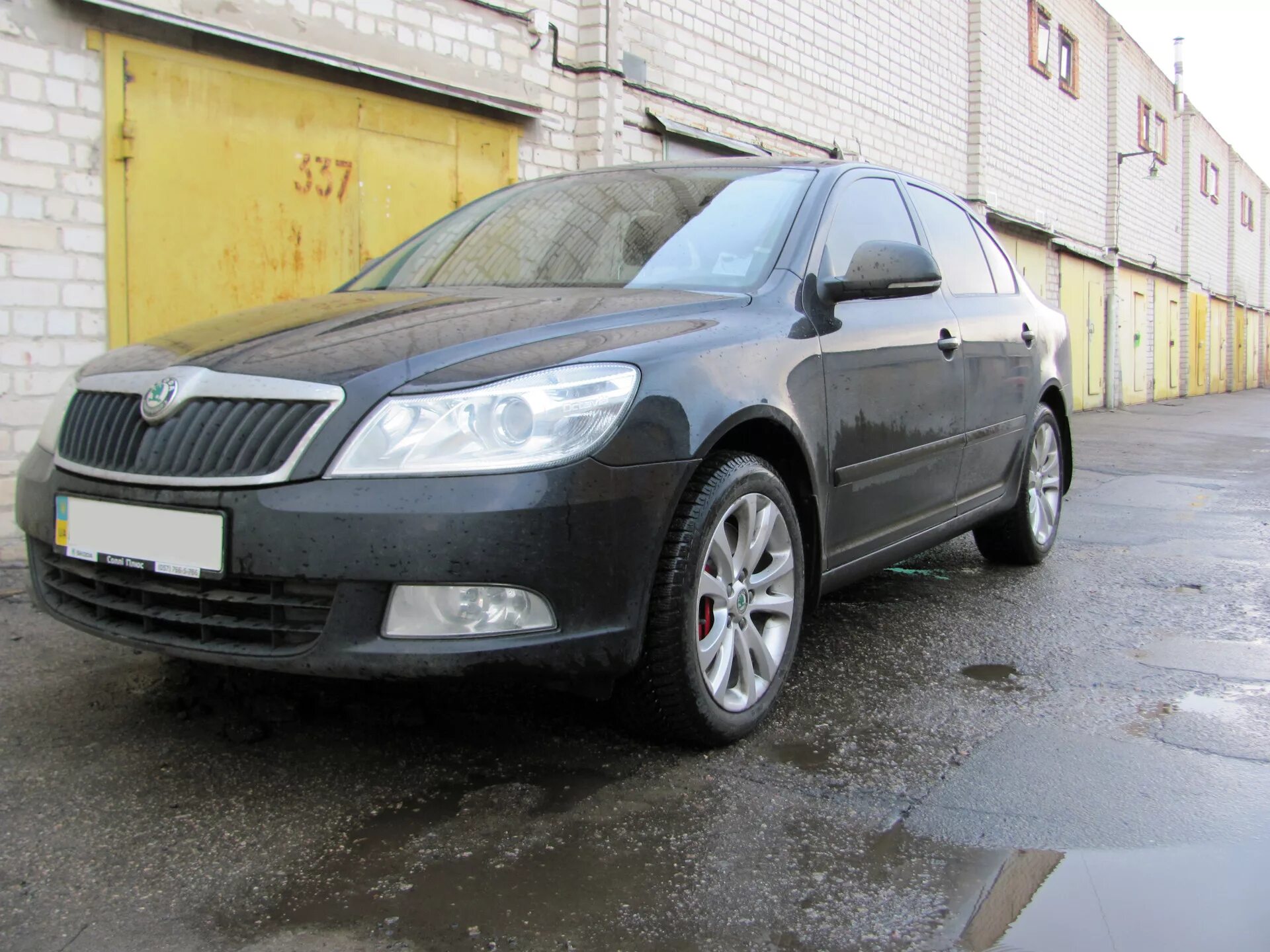 Шкода а5 шины. Skoda octavia a5 fl. škoda octavia a5 fl. шкода а5 2005. skoda octavia a5 r17.