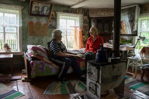 Дом бабушки находится в деревне