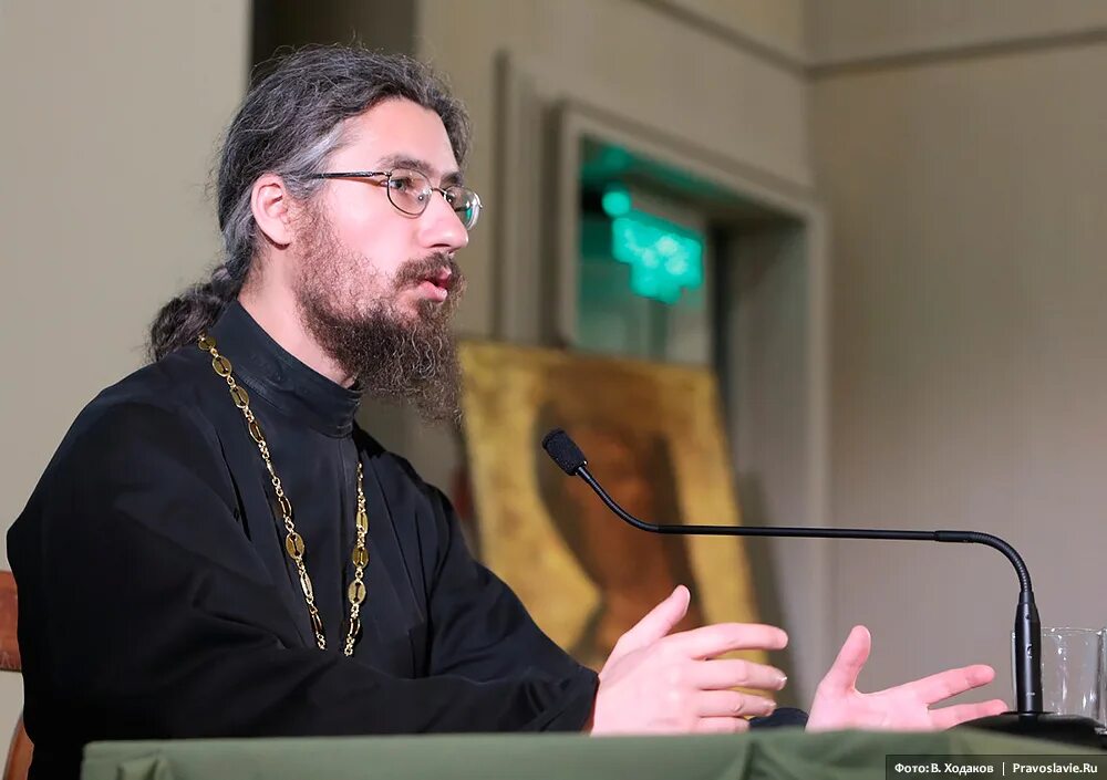 Лекторий сретенского монастыря. Православные курсы. Духовно-просветительский центр сретенского монастыря. Лекционный зал в сретенском монастыре фото. Сретенские православные курсы.