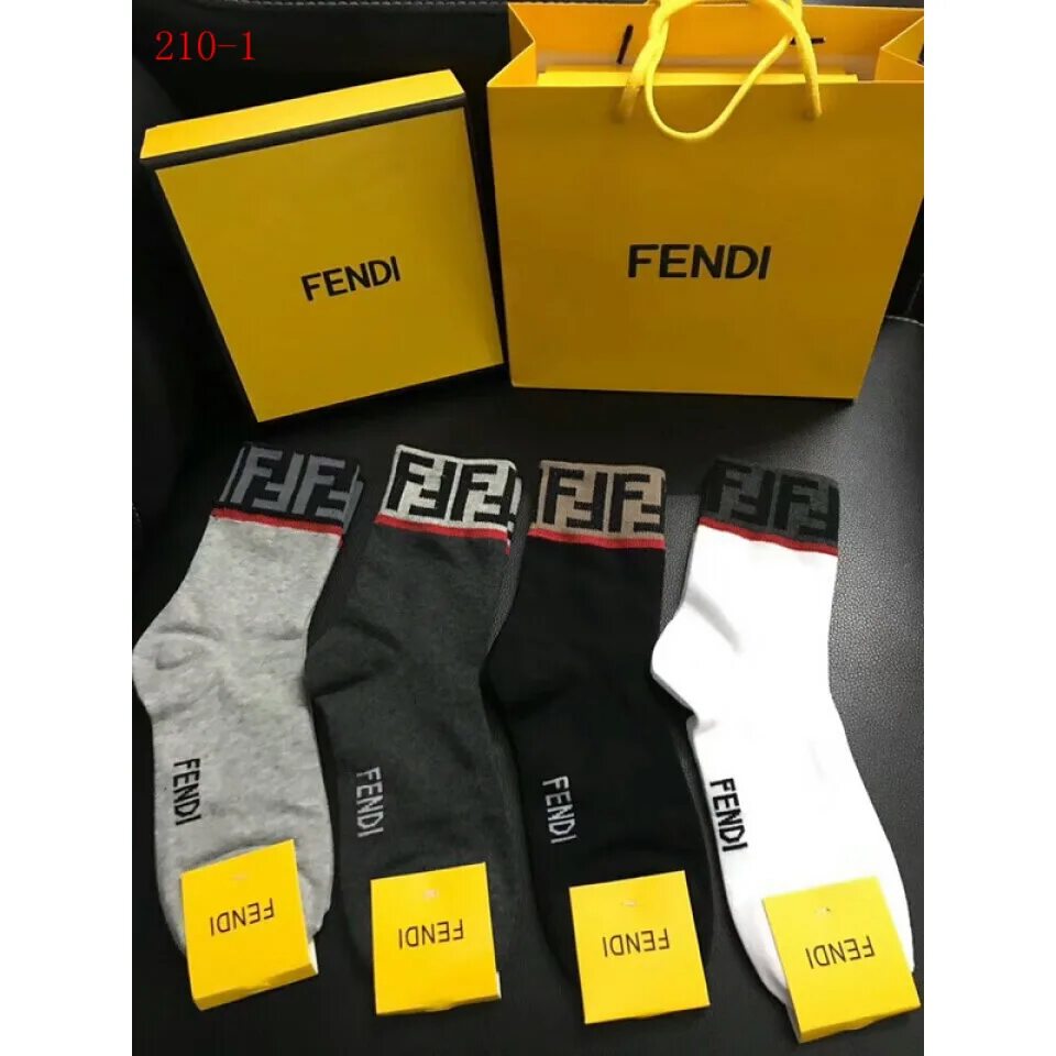 Цена на носки выросла сначала на 24. Носки Fendi. Носки Фенди мужские. Fendi трусы мужские. Колготки Fendi.