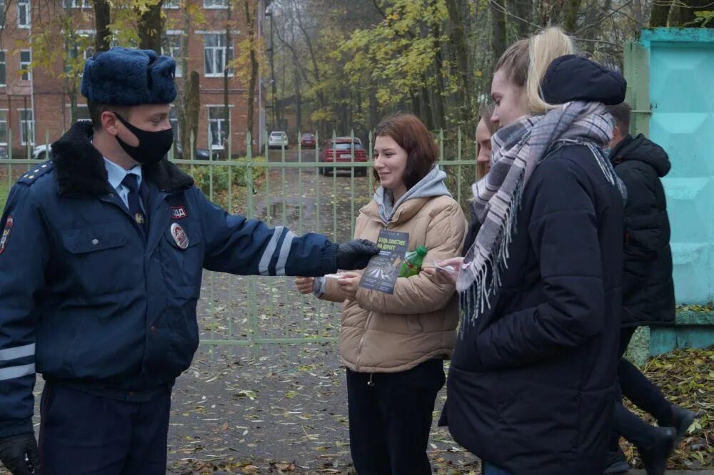 Участковый сергиев посад. Инспектор по делам несовершеннолетних Сергиев Посад. Отдел по делам несовершеннолетних Сергиев Посад. Полиция Сергиев Посад. Полиция Сергиева Посада.