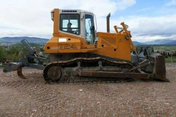 Бульдозер Liebherr pr724. Бульдозер Liebherr pr724l-753. Либхер 724 бульдозер. Либхер 724 бульдозер технические.