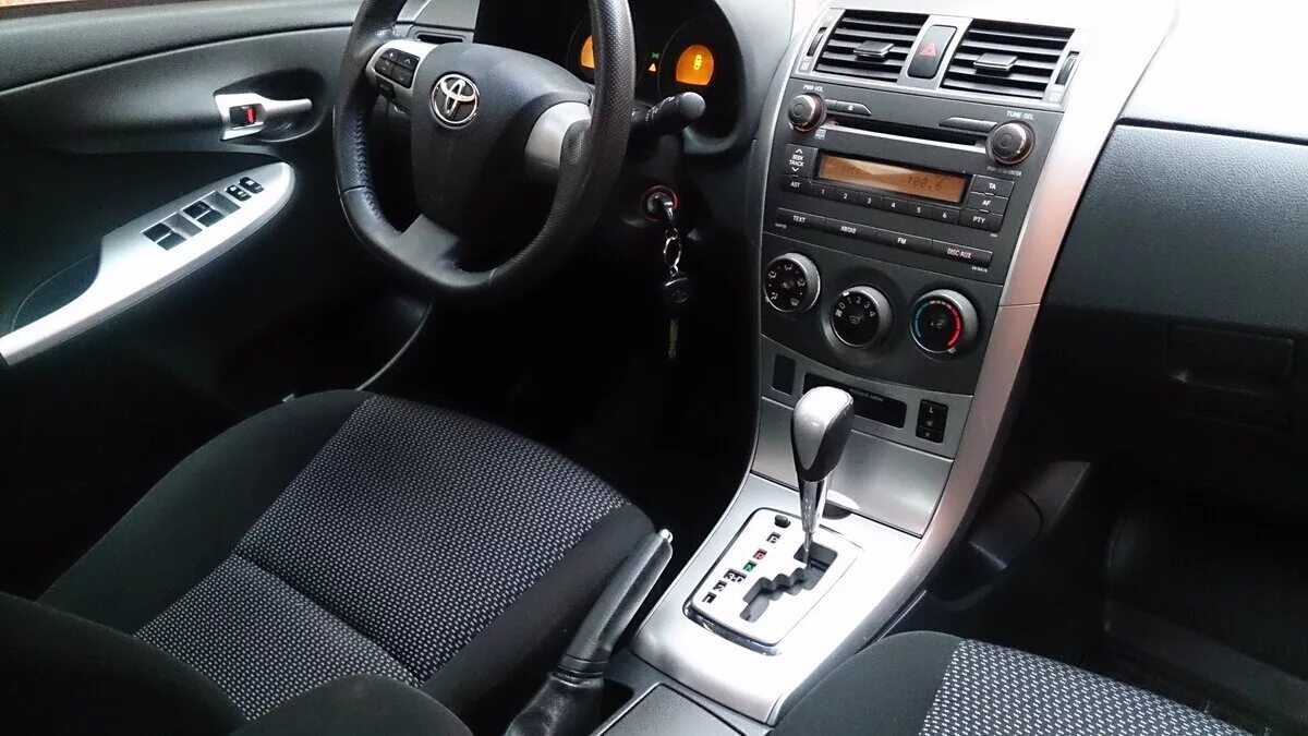 Toyota corolla 2012. 6. тойота королла 2012 фото салона. 6 автомат. тойота королла е150 рестайлинг салон.