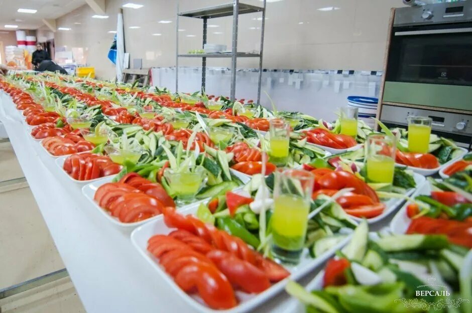 Кофе брейк. Кейтеринг чистые тарелки спб. Кейтеринг фуршет. Кейтеринг фото блюд. Мама люба пермь кейтеринг.