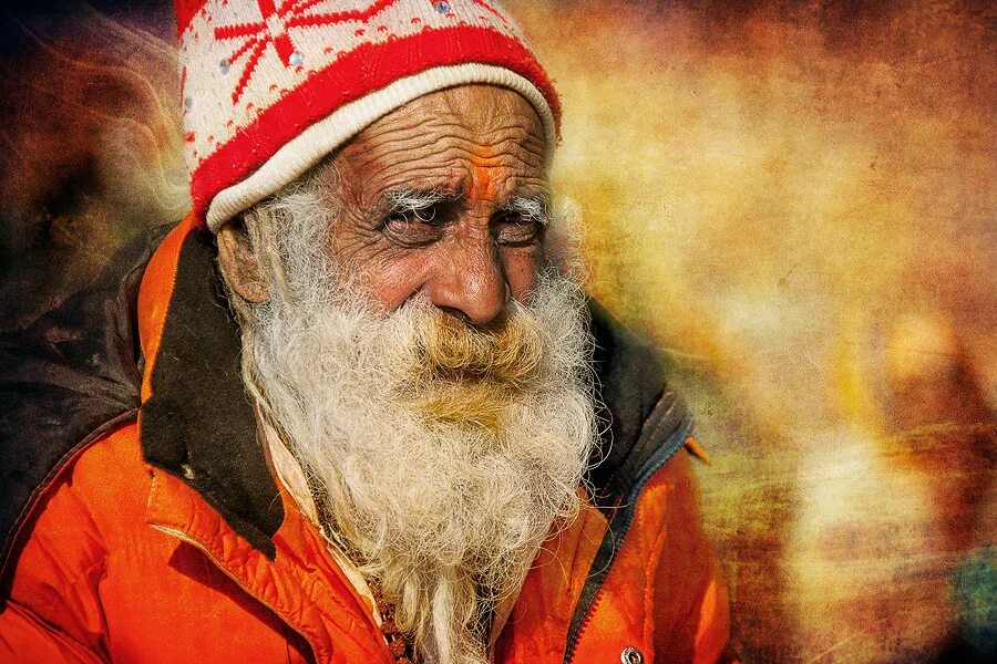 Дедушка араб. Афганский дед Мороз. Таджикский дед Мороз. Дед Мороз в Непале. Арабский дед Мороз.