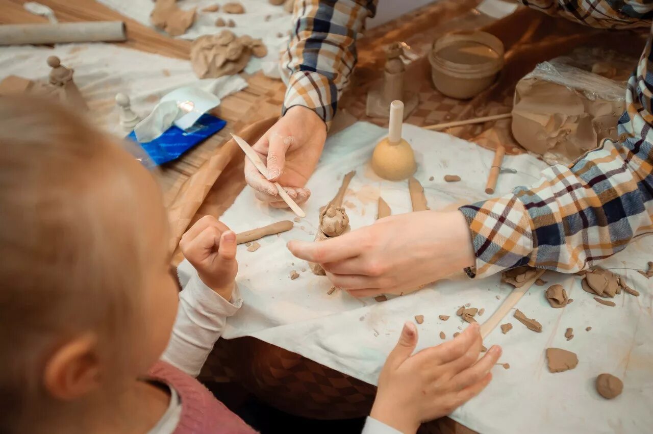 ручная лепка. мастер класс по керамике для детей. лепка из глины мастер класс. ручная лепка. лепка из глины мастер класс.