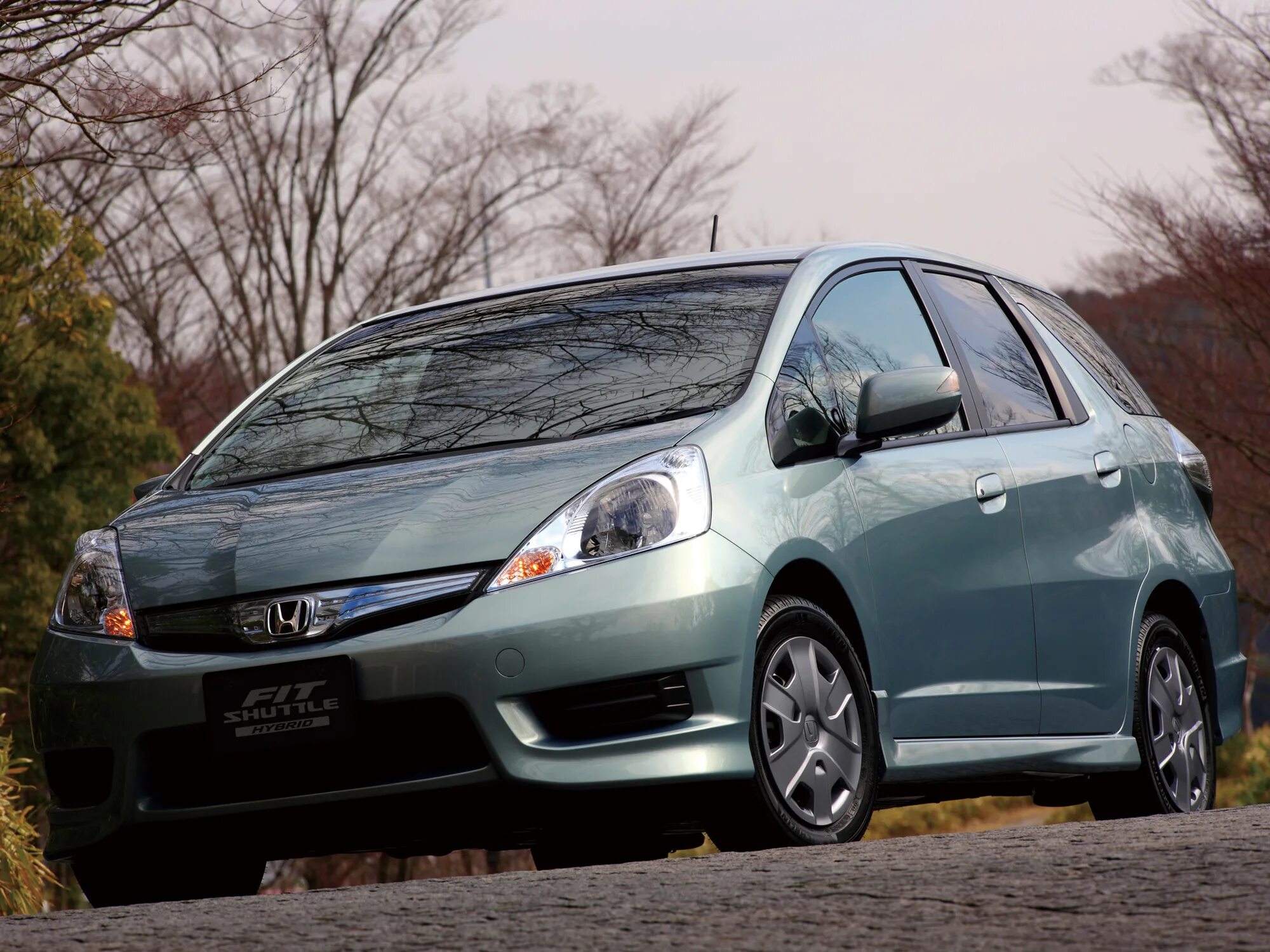 Фит гибрид 2011. Honda Fit Shuttle. Honda Fit Shuttle 2011. Honda Fit Shuttle Hybrid 2011. Honda Fit Shuttle Hybrid.