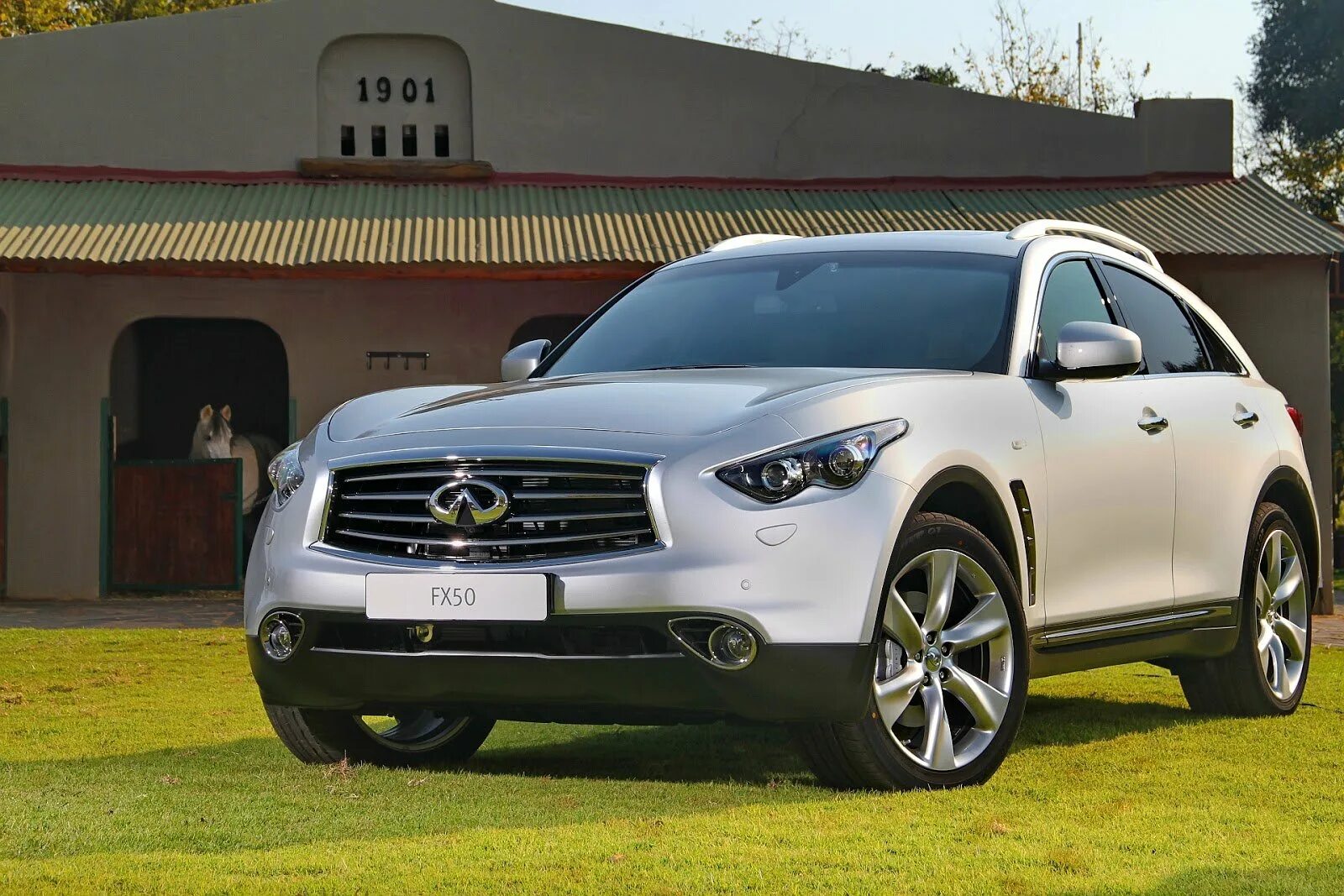 Infinity fx. Инфинити fx50. Инфинити 50 FX 50 S. Машина Infiniti fx50. Infiniti fx50 2013.