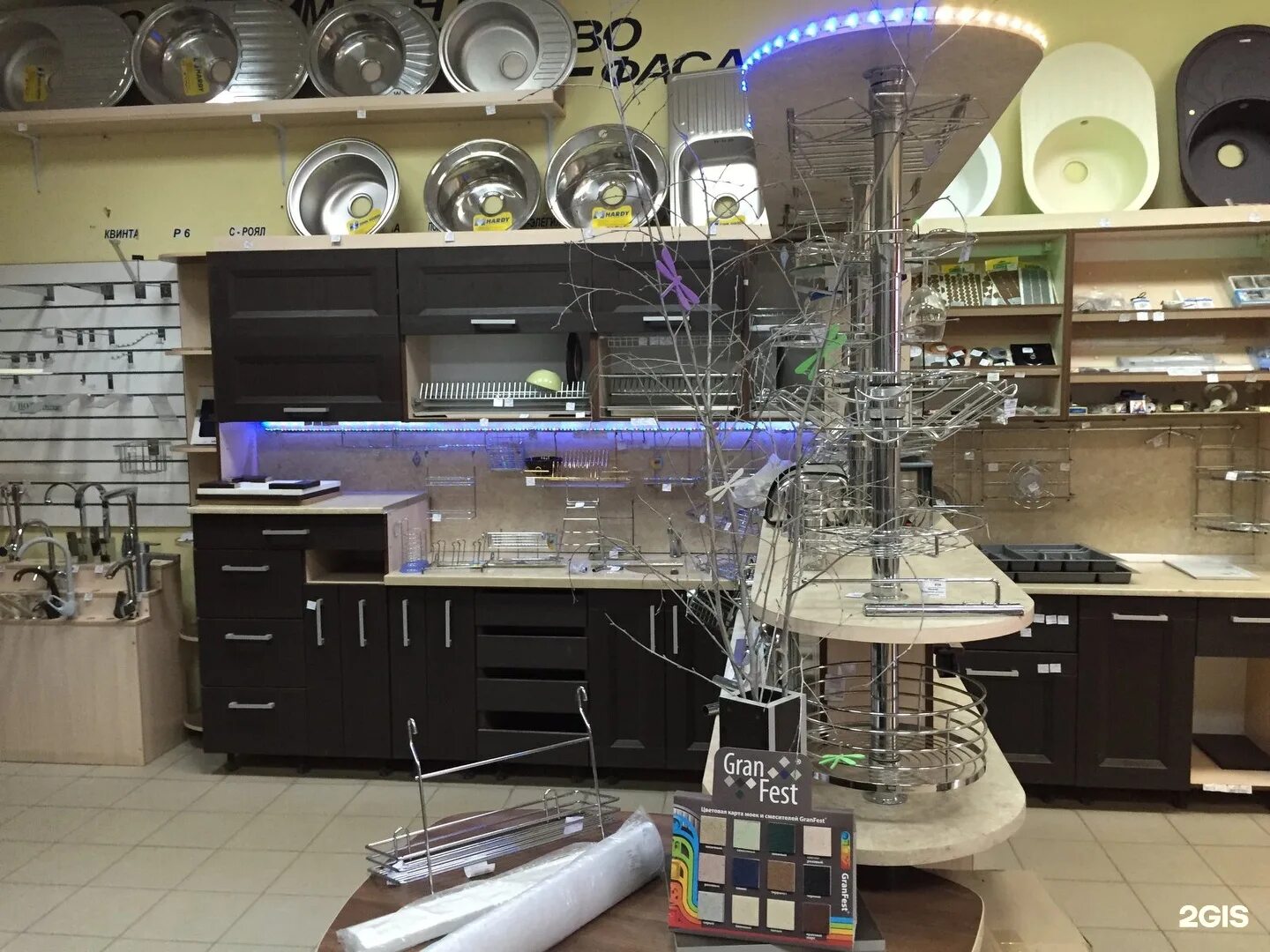 кухни в голубом и синем цвете. Mebel way новороссийск. магазин сделай сам. синие кухни. солнечная 9а псков мебельный магазин.