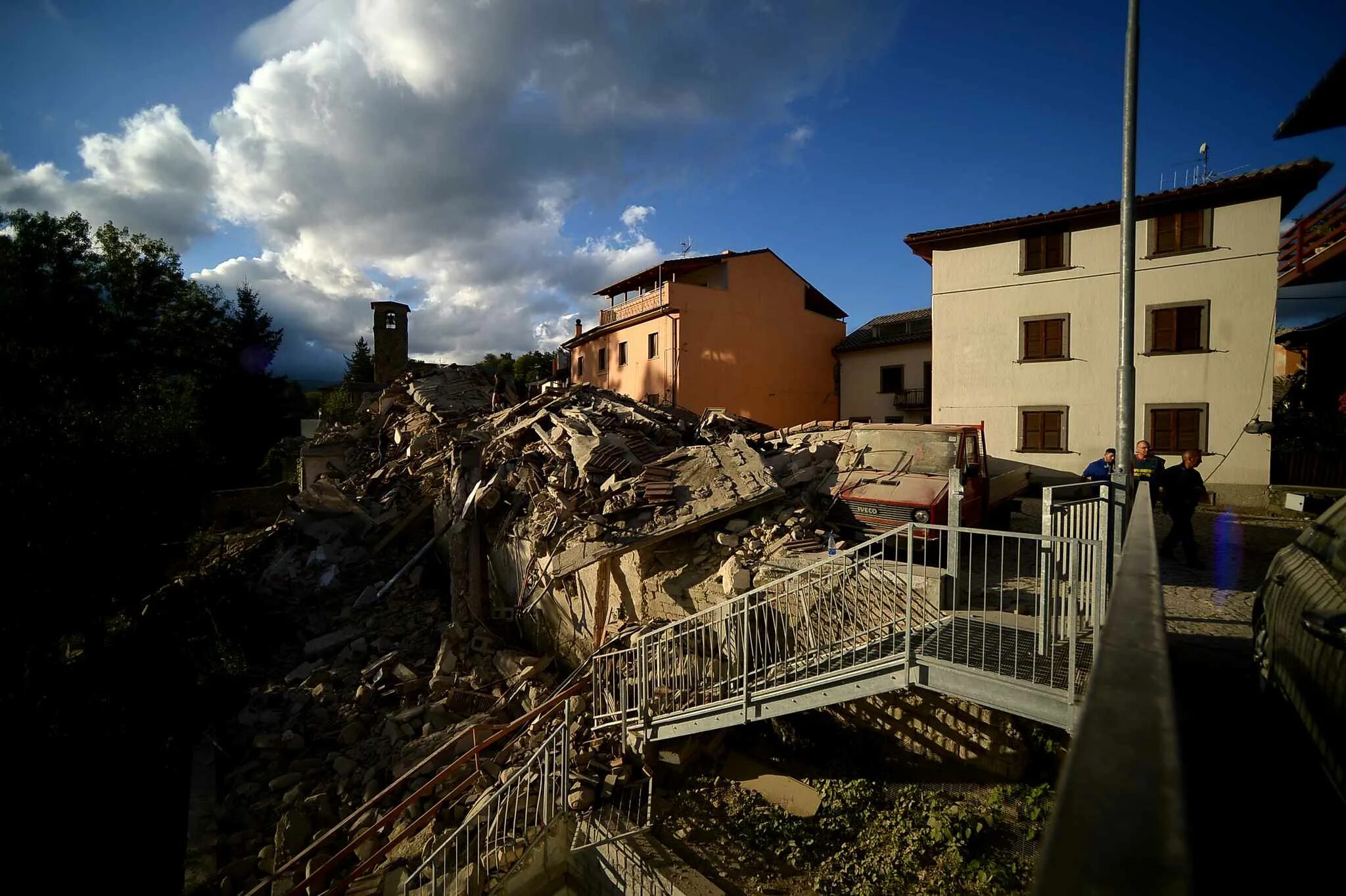 Аматриче сейчас. Сегодняшнее землетрясение в Италии. Аматриче. Италия Урбино землетрясение сегодня.