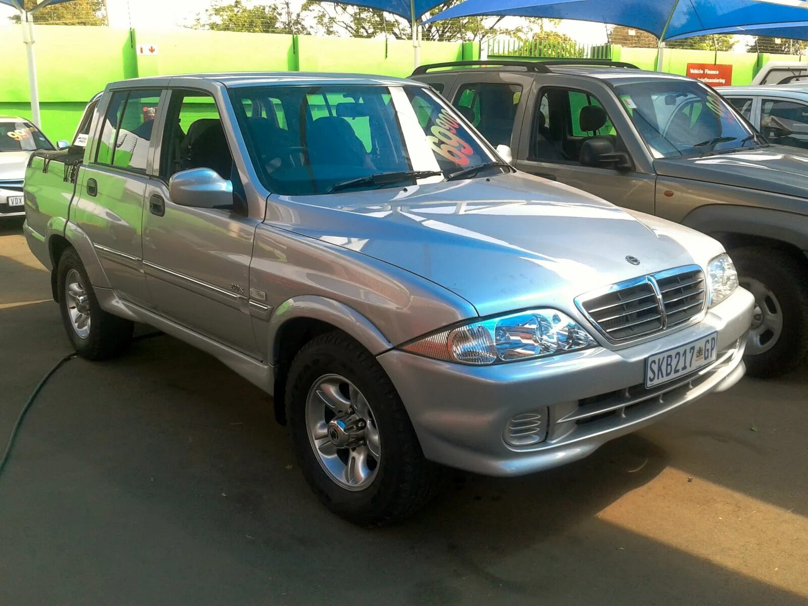 Ssangyong musso sport. SSANGYONG Musso 2005. SSANGYONG Musso 4x4. Санг енг Муссо спорт. SSANGYONG Musso Sports, 2005.