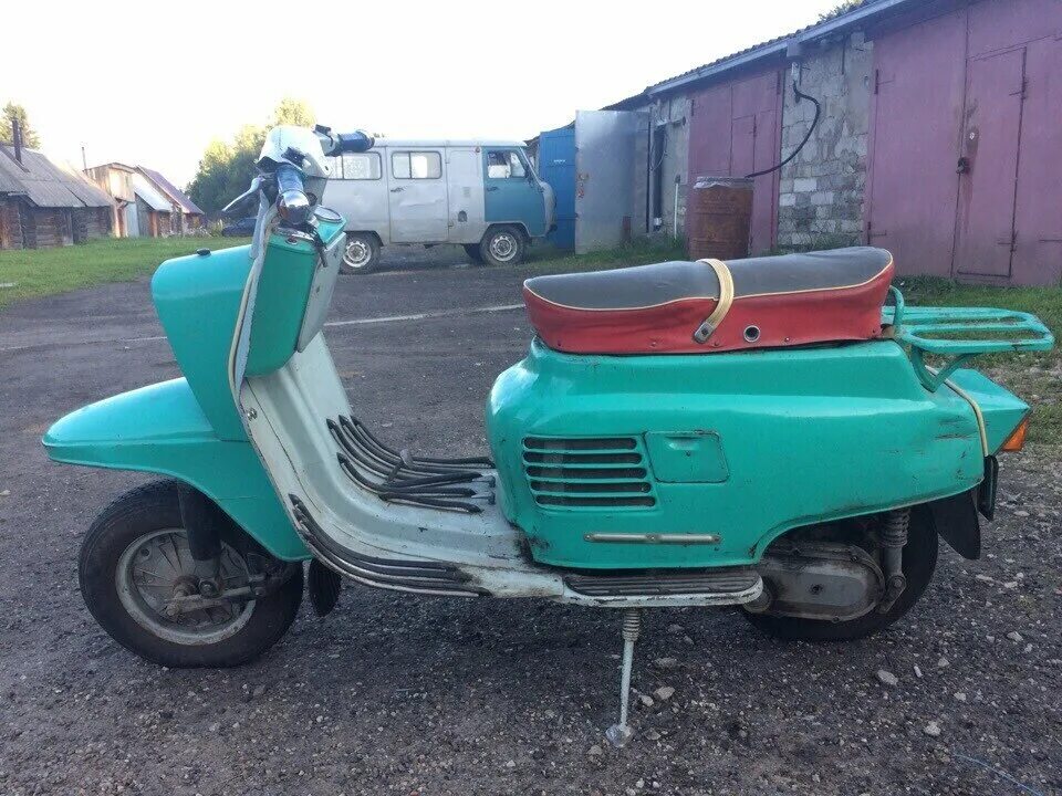 Мотороллер вятка вп-150. Спидометр вятка вп 150. Вятка 150 авито. Мотороллер вятка и веспа. Вятка 150 авито.