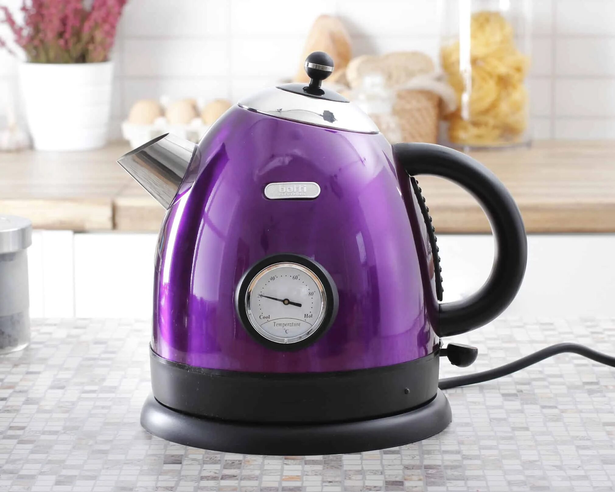 Электрический чайник. Фиолетовый чайник электрический. Стильный чайник электрический. Красивый электрический чайник.