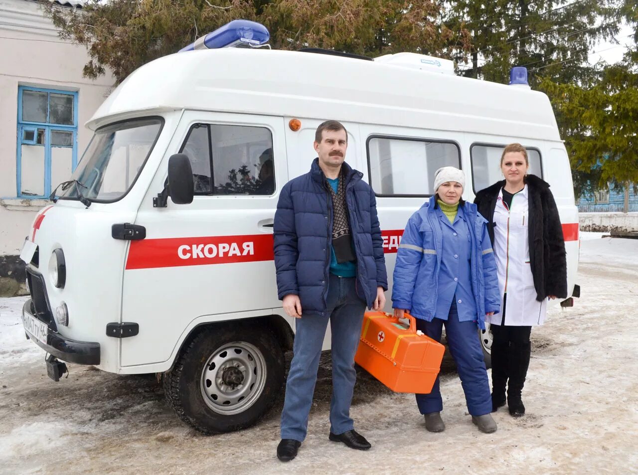 Фельдшер скорой медицинской помощи. Отделение скорой помощи. Фельдшер ССМП. Отделение скорой медицинской помощи.