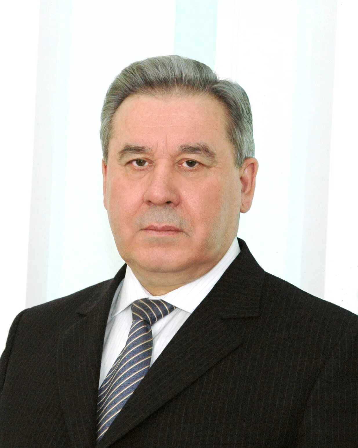 губернатор омской области полежаев. полежаев омский губернатор. полежаев леонид константинович омск. леонид константинович полежаев российский инженер. леонид полежаев омск.