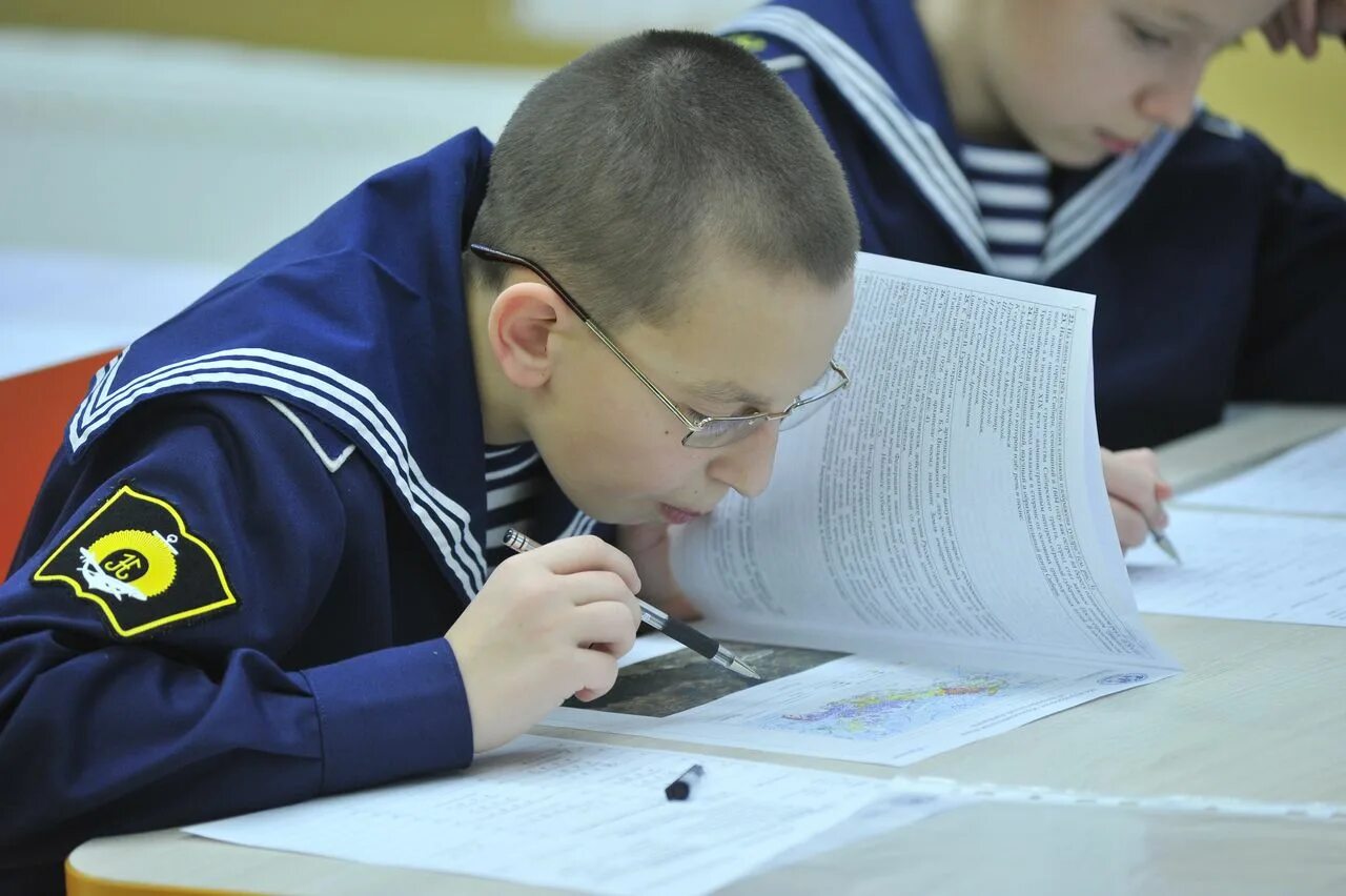 курсанты нахимовского военно-морское училище в санкт-петербурге. нахимовское после 4 класса. нахимовское после 4 класса. нахимовское училище курсанты. мурманское нахимовское училище.
