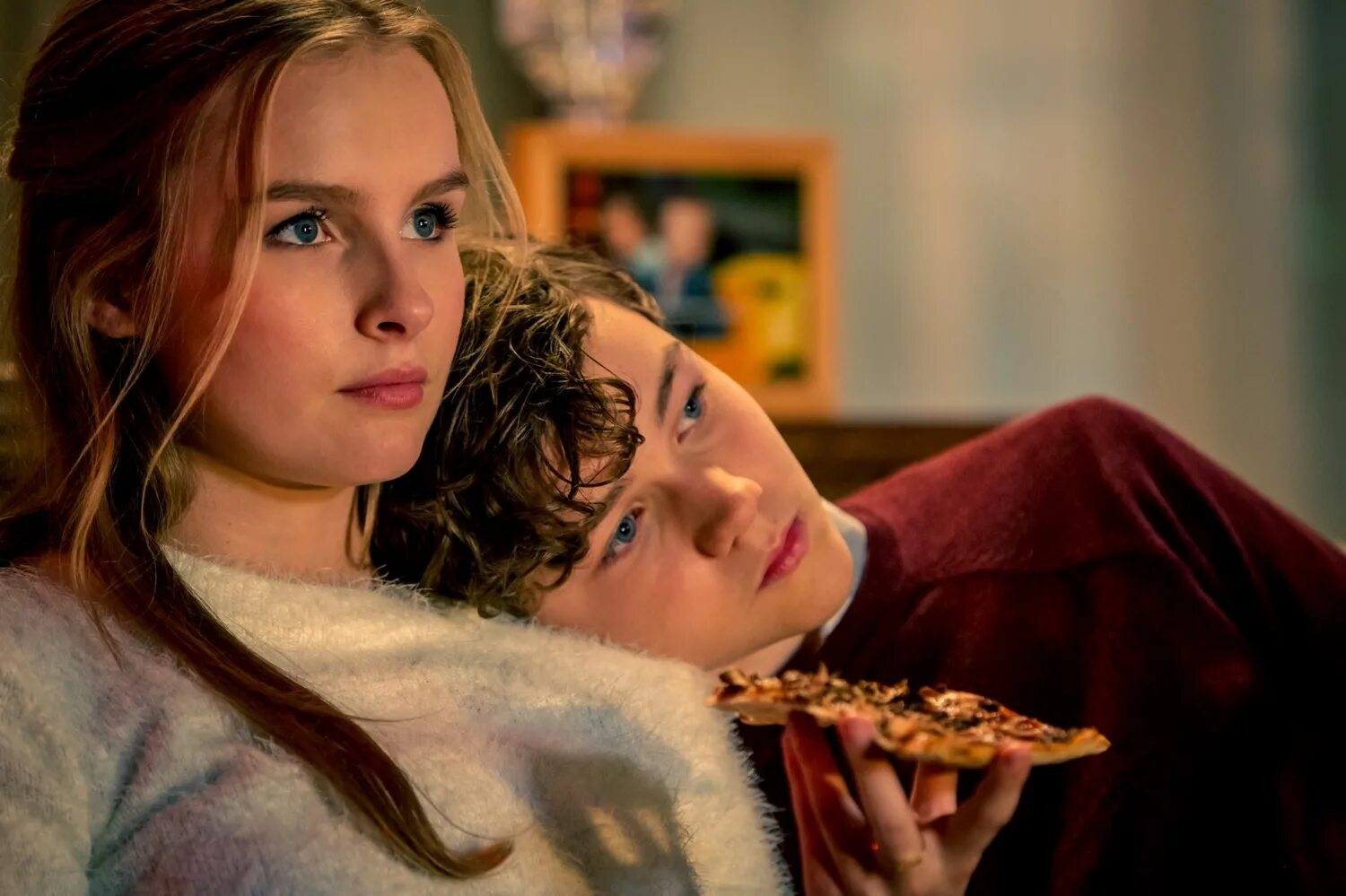 Оливия деджонг и леви миллер. Оливия деджонг better watch out. Оливия деджонг better watch out. Эд оксенбульд фильмы ужасов. Фильм про няню и мальчика.