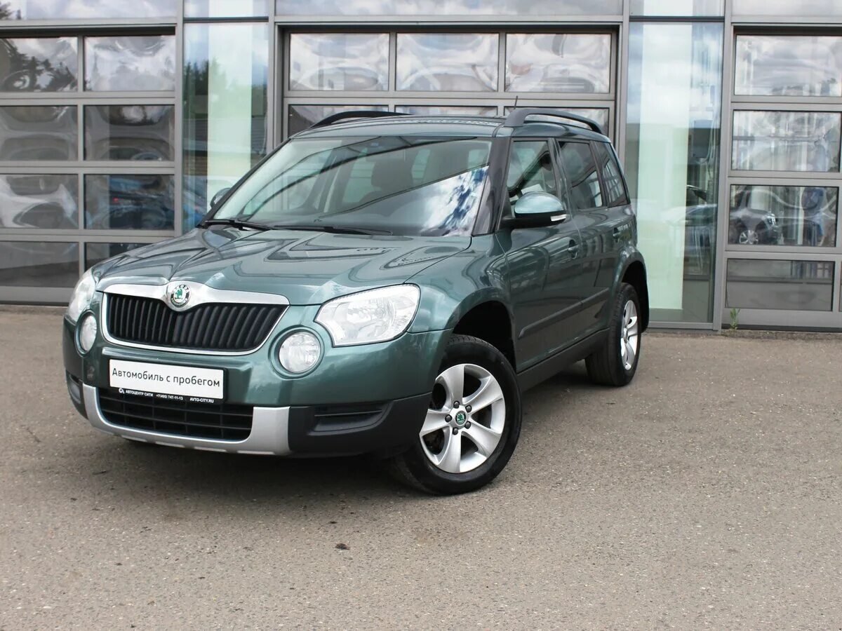 Шкода йети 2012 год. Шкода Йети 2012. Skoda Yeti 2012. Шкода Йети 2012год серая. Зеленый Йети.