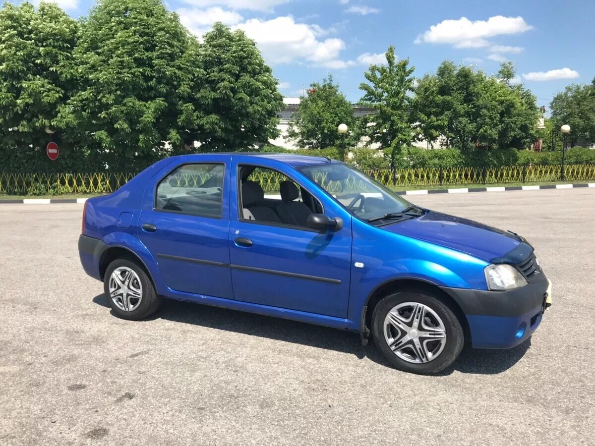 Renault Logan 2008. Рено Логан 2008 1.6. Рено Логан 2008 года. Машина Рено Логан. 2008. Renault logan 2008 год