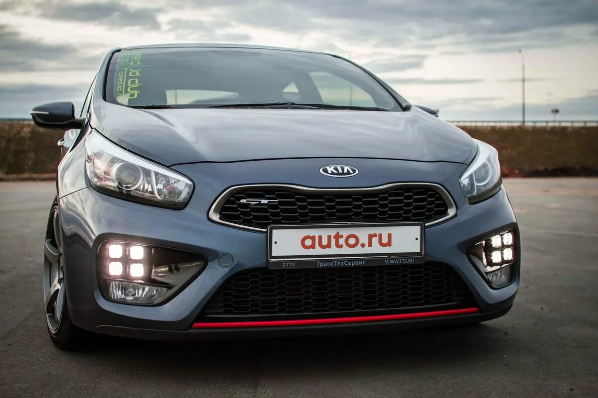 Kia cee'd gt 2014. Kia Ceed gt 2014. Киа СИД Sport. Kia Ceed 2014 синяя gt. Сид рейтинг