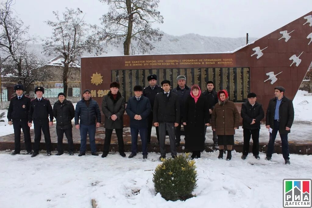 Погода в хивском районе на 14. Межгюль Хивский район. Хив ЦРБ. Хивский район школа. Село Хив.