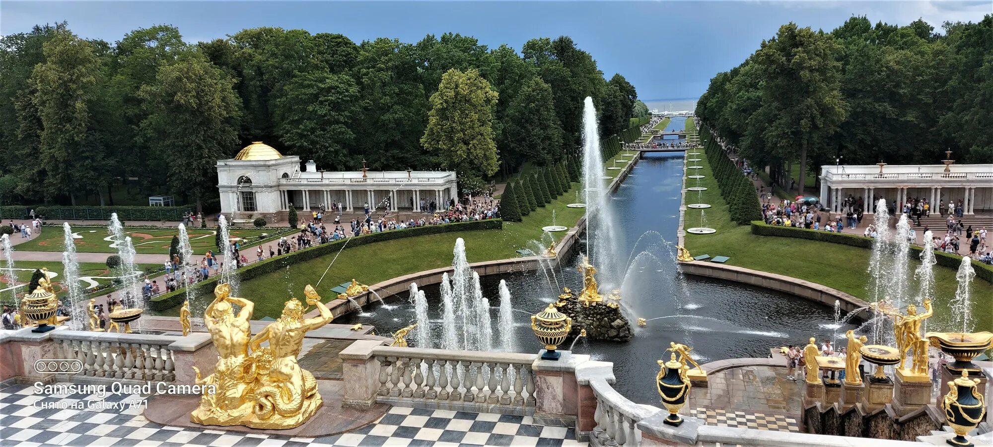 Работа парка в петергофе 2025. Петергоф фонтаны. фонтаны верхнего парка в петергофе. парк фаворитка в петергофе.