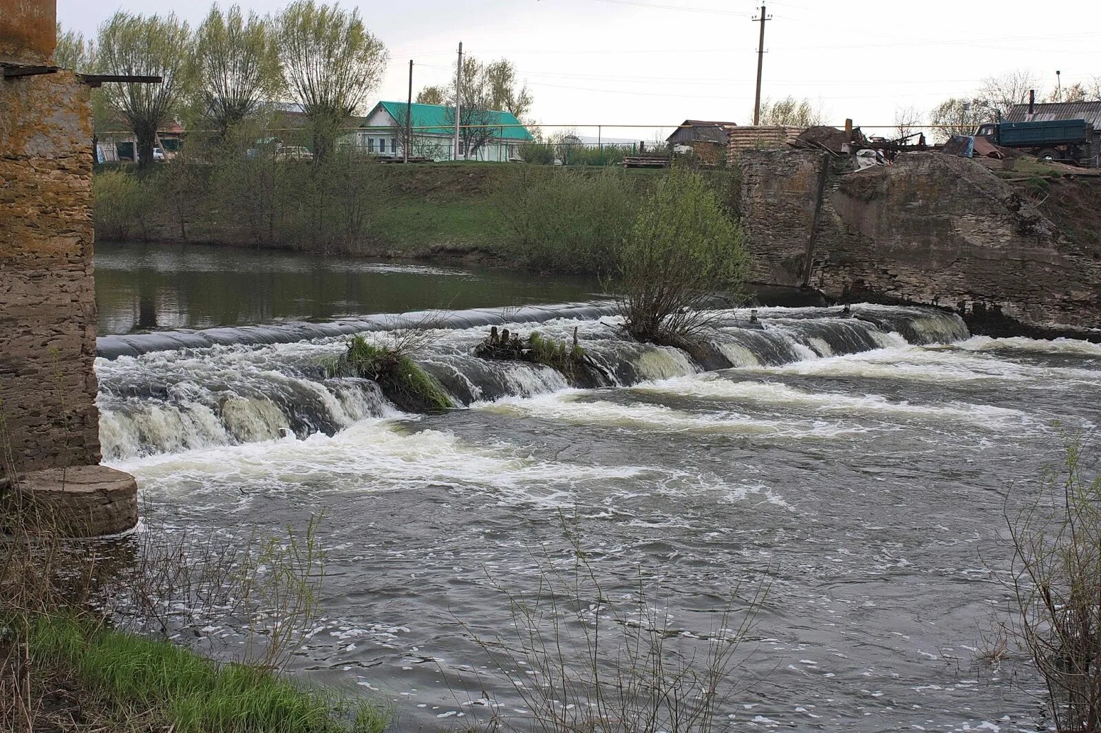 Поселок большая поляна. Деревня полянки мордовия. Село большие поляны мордовия. Село большая поляна мордовия. Деревня большая поляна мордовия.