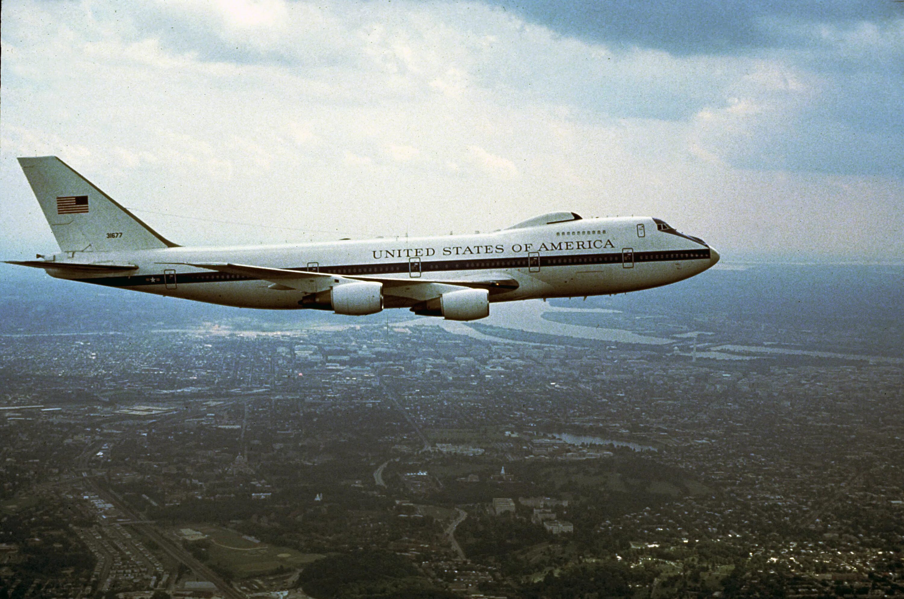 Израильский самолет судного дня. Boeing 747-e4b. e-4b nightwatch самолет. boeing 747-e4b nightwatch. e 4 b nightwatch самолет судного дня.