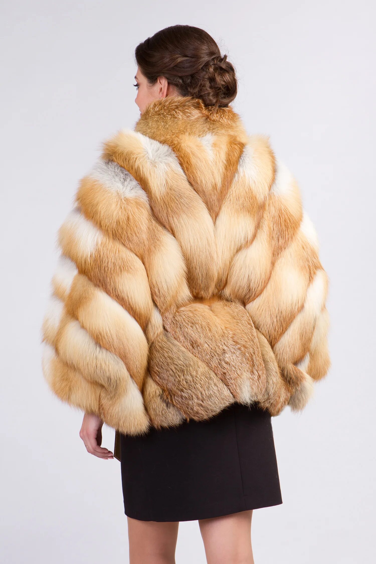 Полушубок из рыжей лисы. Шубы из лис. Полушубок из лисы. Шубы из лис. Fur natural шубы лиса.