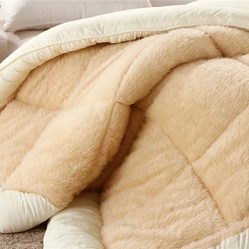 Одеяло верблюжье Camel. Одеяло Mongolian Camel Wool 180*200. Одеяло верблюжье Quilt. Одеяло верблюжье Голд кэмел зимнее. Мягкий и нежный пух