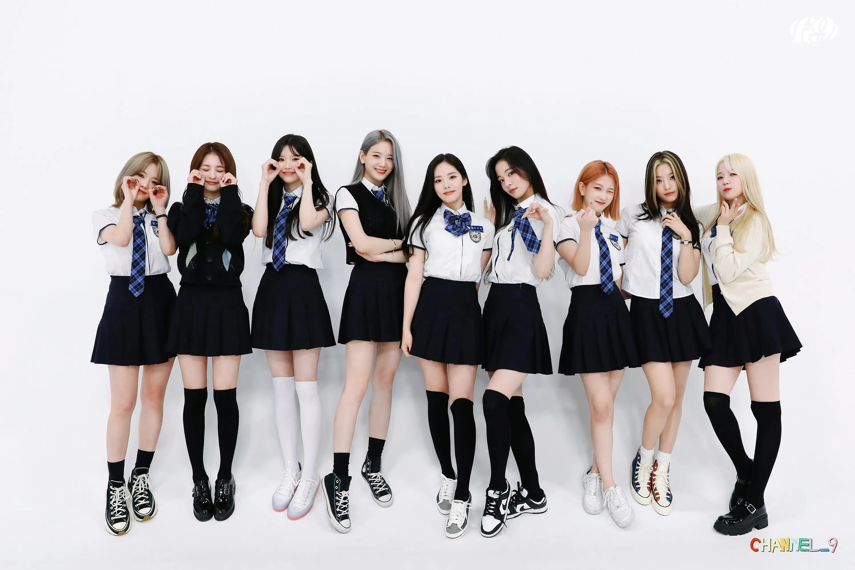 Идол 18. Группа fromis 9. Фромис участницы. Фромис найн участницы. Fromis 9 участницы.