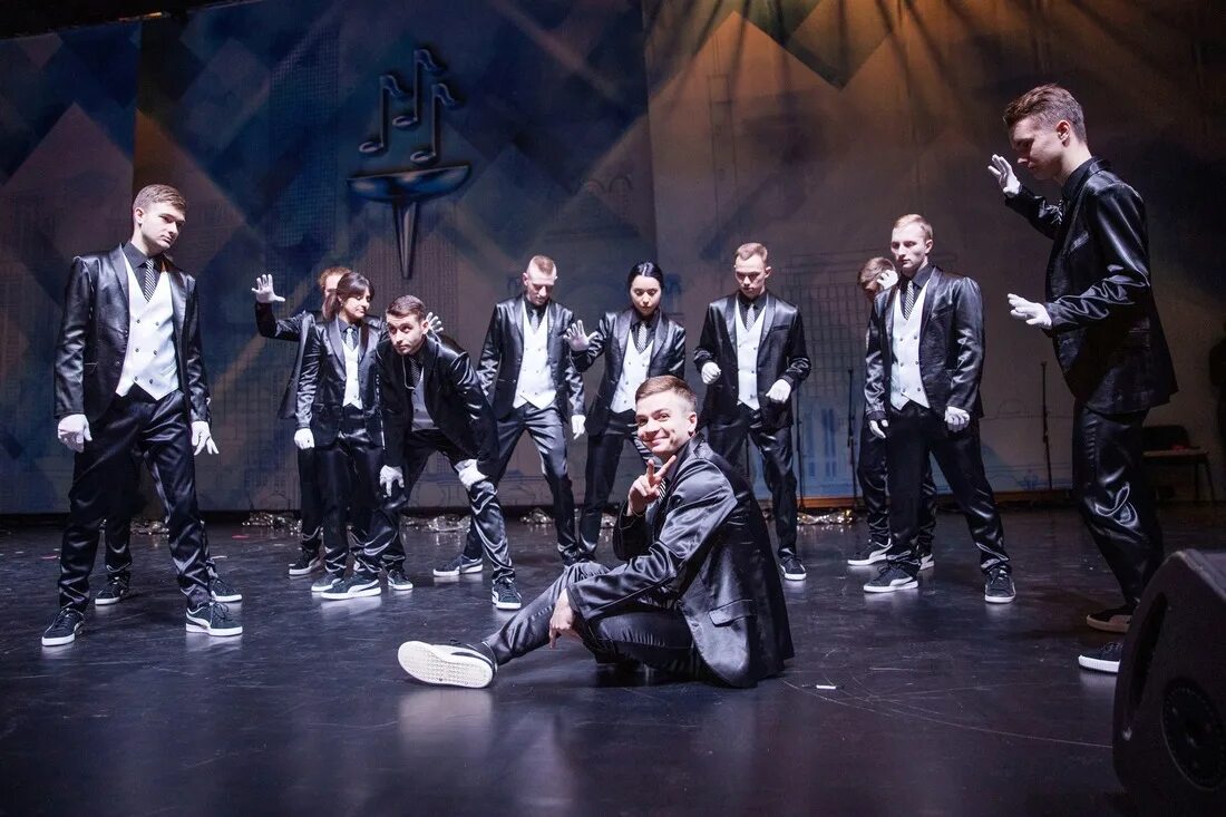 Бит бомбит томск школа танца. Бит танцы. Бит бомбит томск. Бит танцы. United bit танцы.