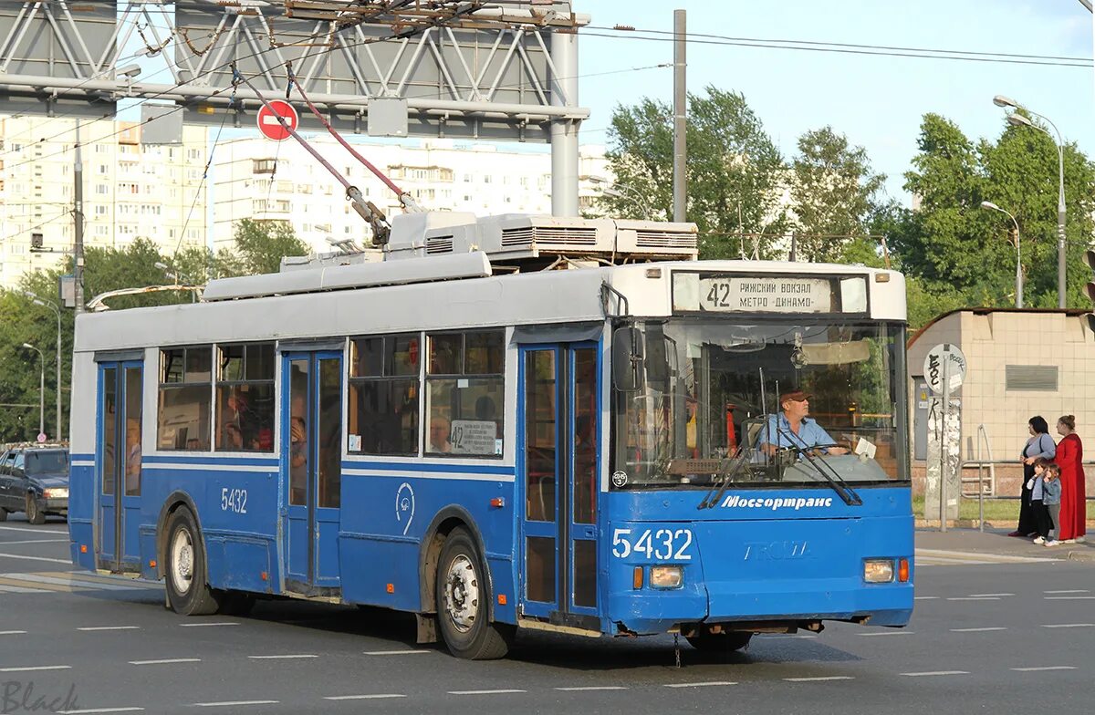 Троллейбус 35 Москва. Троллейбус 35 СПБ. Москва троллейбус 2194. Москва троллейбус 8455.