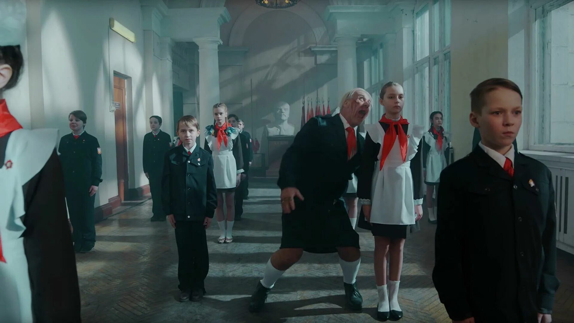 Till lindemann ich hasse. Тилль линдеманн ich hasse kinder. аглая тарасова ich hasse kinder. till lindemann ich hasse kinder ревва.