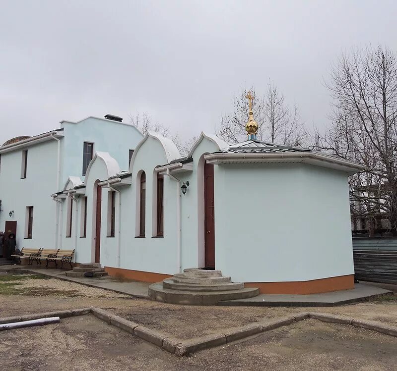 Храм во имя святой блаженной ксении петербургской. Храм петербургской ксении в донецкой народной республике. Церковь ксении петербургской в севастополе. Храм ксении петербургской в севастополе. Храм блаженной ксении севастополь.