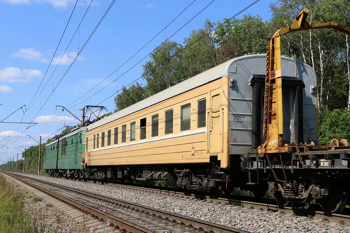 купе проводника. служебный поезд вагон. служебные вагоны ржд. вагон квжд. служебный вагончик.