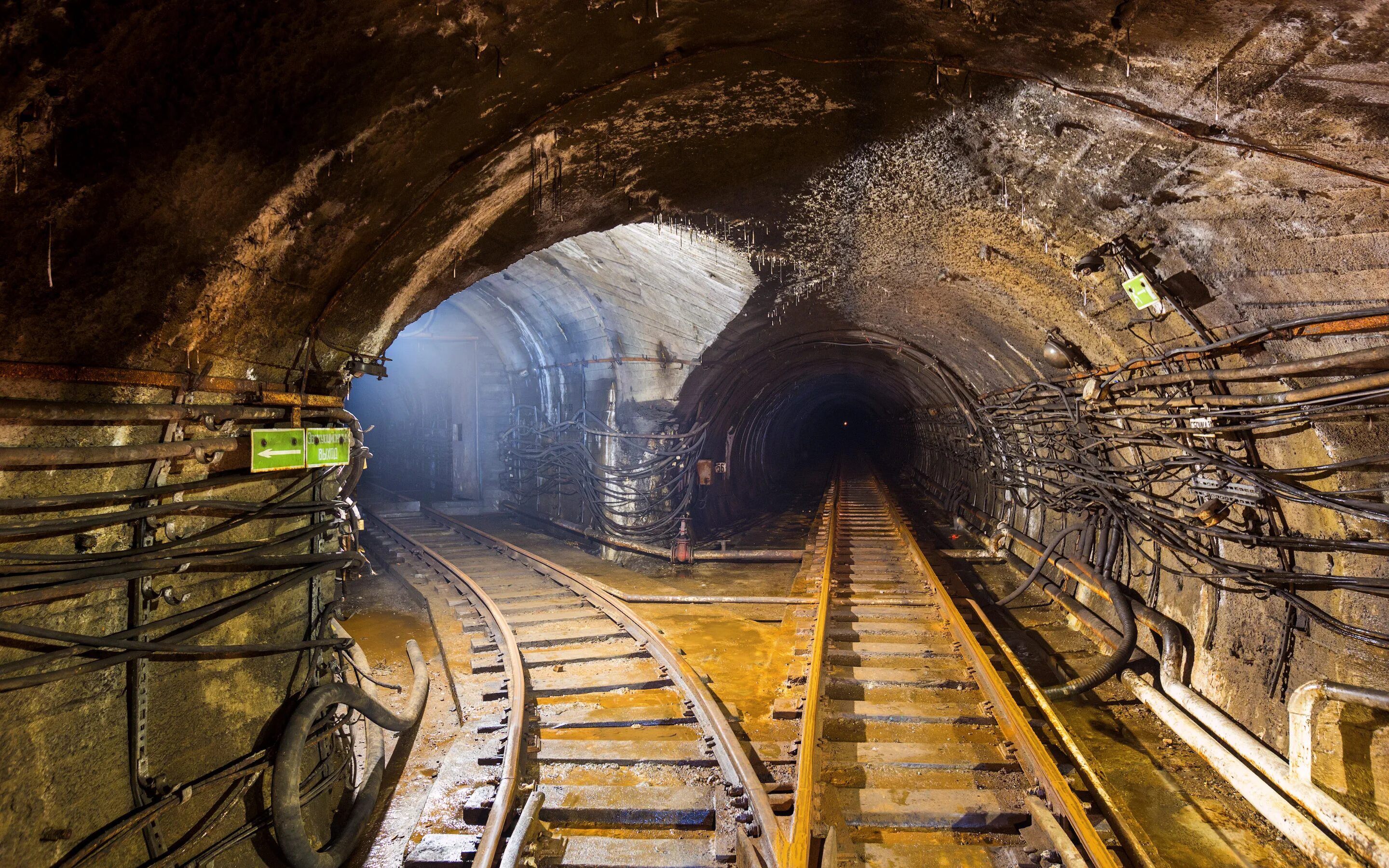 тоннель шахристан. норвегия, лердальский тоннель — 24,51 км. второй северомуйский тоннель. лердальский тоннель в норвегии. тоннель сен готард.