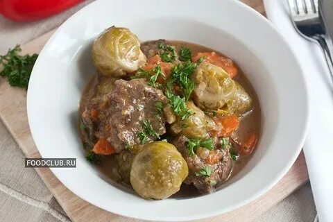 Говядина с овощами и капустой