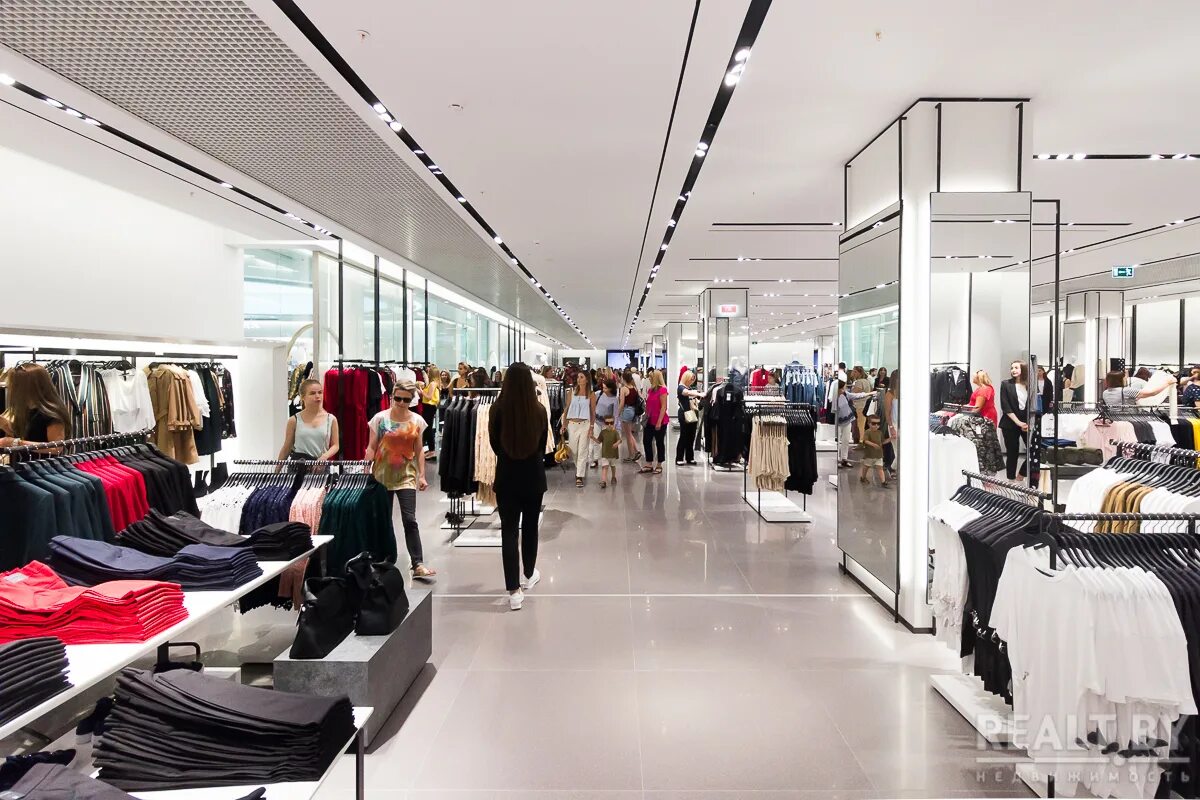 Тц минска zara. Zara минск. первая zara в минске на немиге.