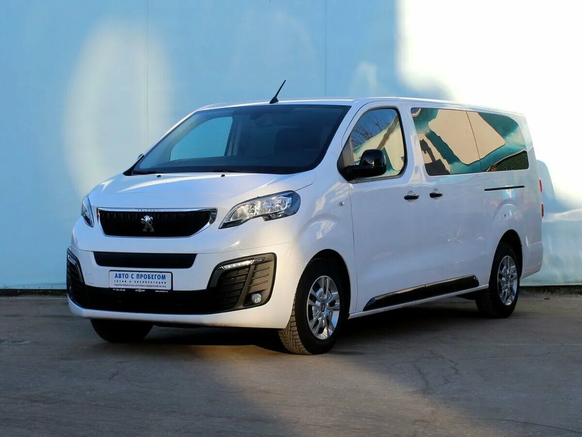 Микроавтобус пежо травеллер. Пежо минивэн бу. Peugeot expert 2012. Пежо минивэн бу. Пороги на пежо тревеллер.