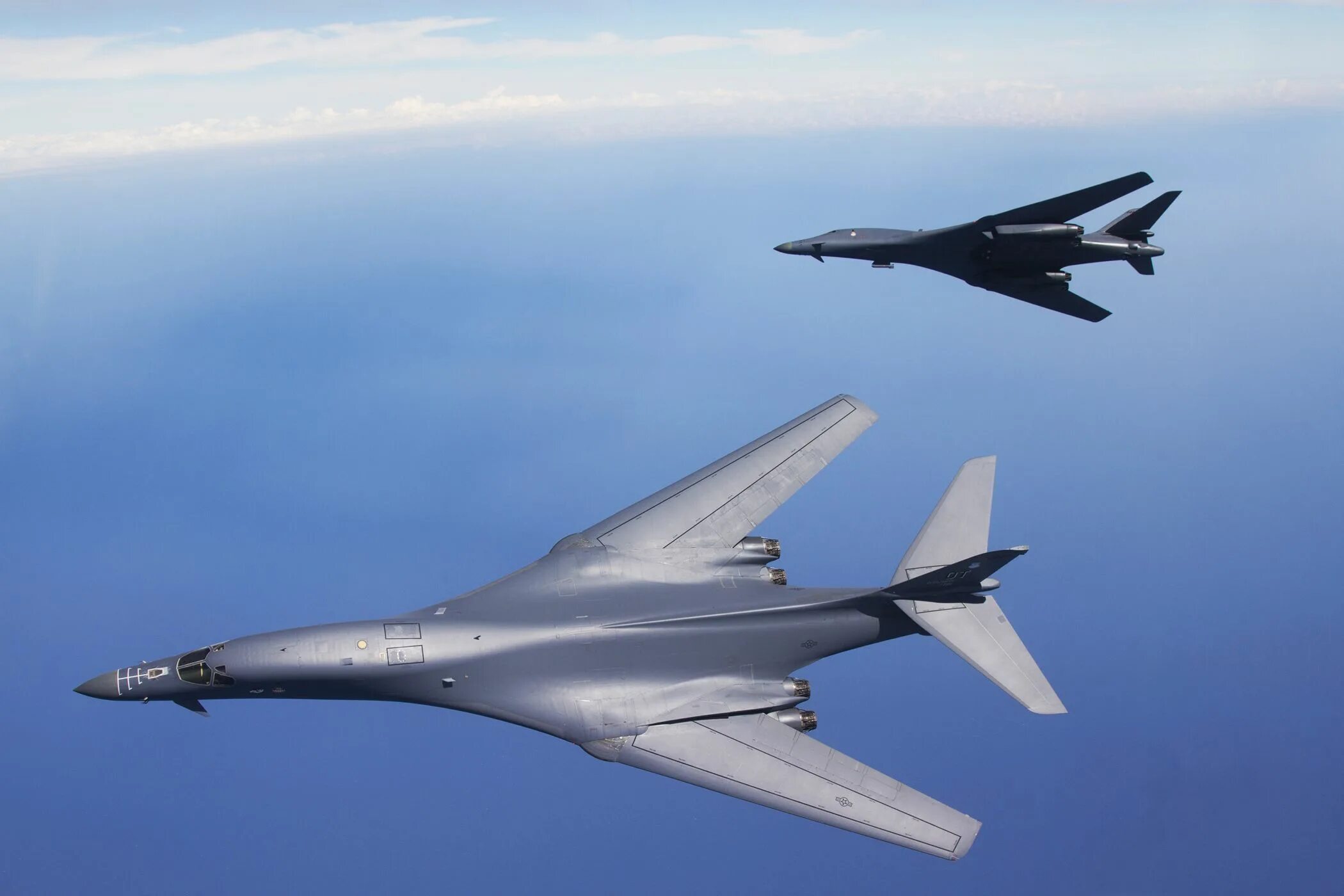 Rockwell b 1b lancer. Rockwell b-1 lancer бомбардировщики. ввс сша b-1b lancer. b1 lancer. b-1 &quot;лансер&quot;.