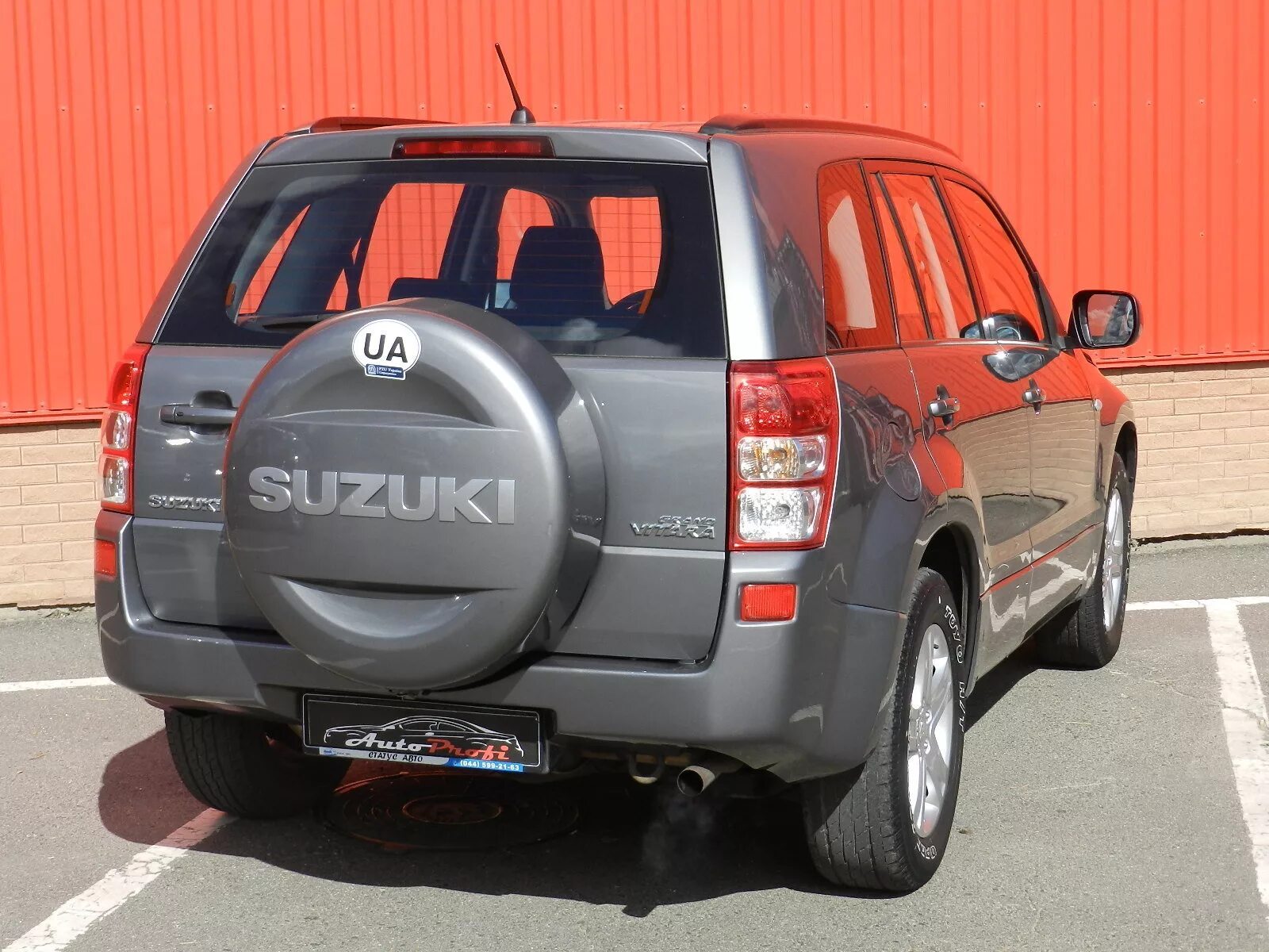 Suzuki grand vitara 2009 год. Сузуки гранд витара 2006 года. Suzuki grand vitara 2009. Матовый suzuki grand vitara. Гранд витара тонированная.