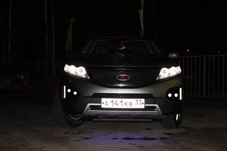 Киа соренто тюнинг фар Kia Sorento 1,2 тюнинг передней оптики Alterna Light Studio на DRIVE2