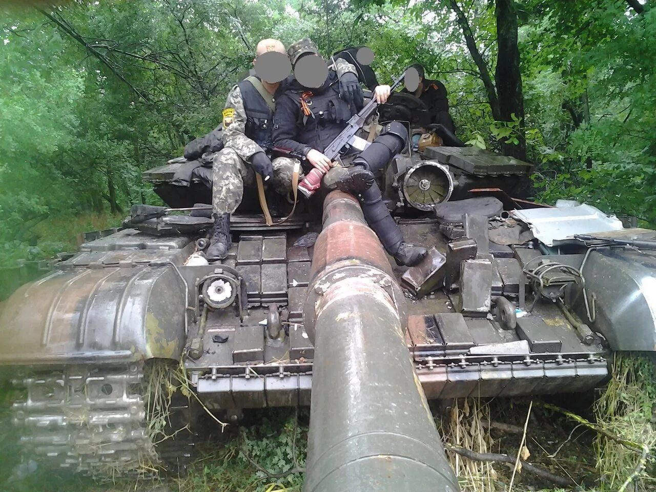 Осетинский добровольческий батальон «алания». Донбасс танк. Танк т 64 днр в дебальцево. Донбасс танк. Танк т 64 дебальцево.