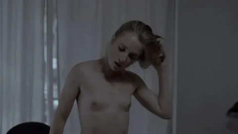 Slideshow maude apatow nude scene.