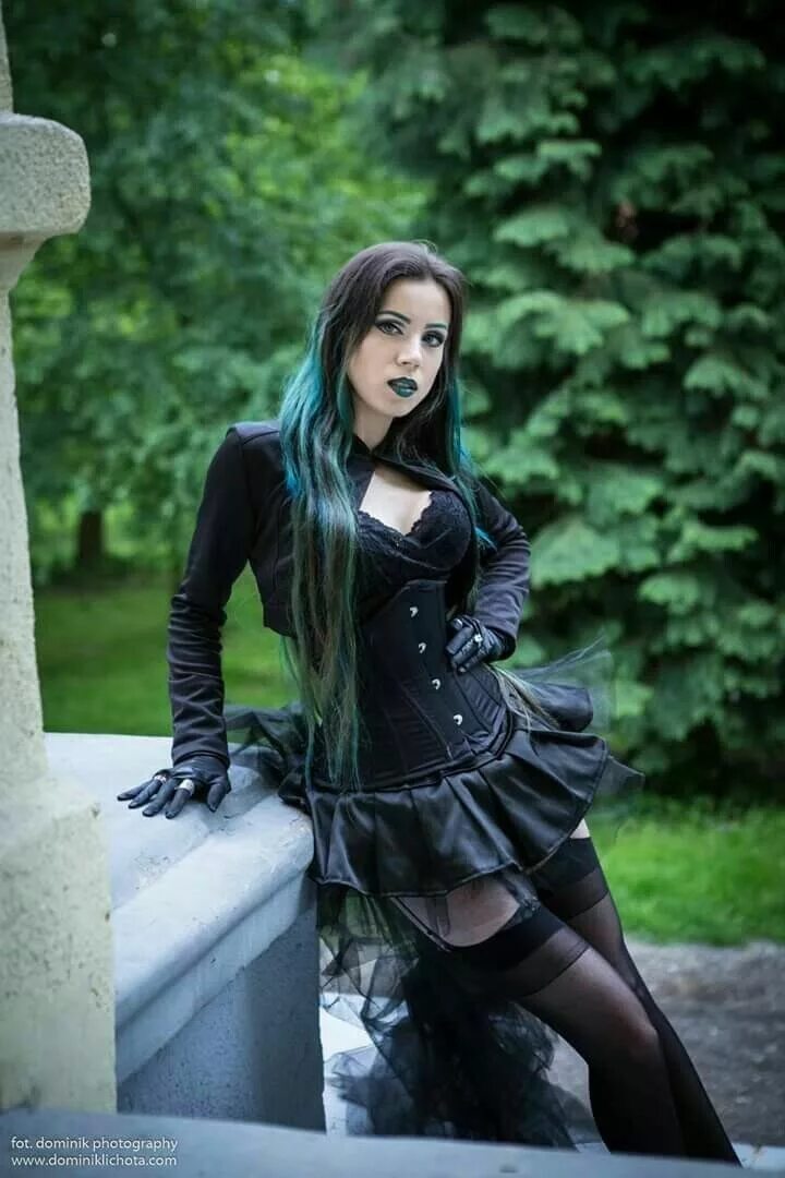 Готессы металлистки. Готы неолурк. Как мне стать готом. Как мне стать готом. Готы.