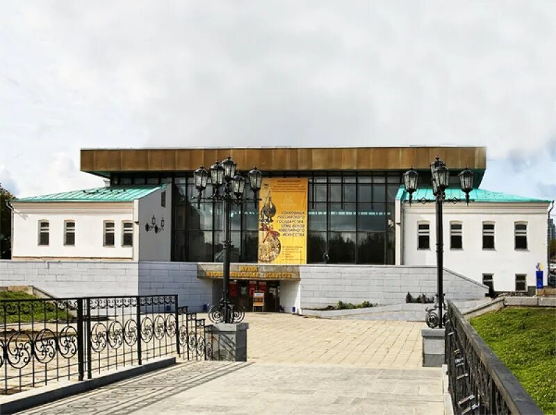 Екатеринбургский музей изобразительных искусств екатеринбург. Екатеринбургский музей изобразительных искусств екатеринбург. Фото екатеринбургского музея изобразительных искусств. Екатеринбу́ргский музе́й изобрази́тельных иску́сств. Музей на воеводина 5.